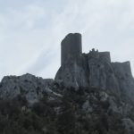 敵は魔の風！ケルビュス城難攻不落 カタリ派の砦